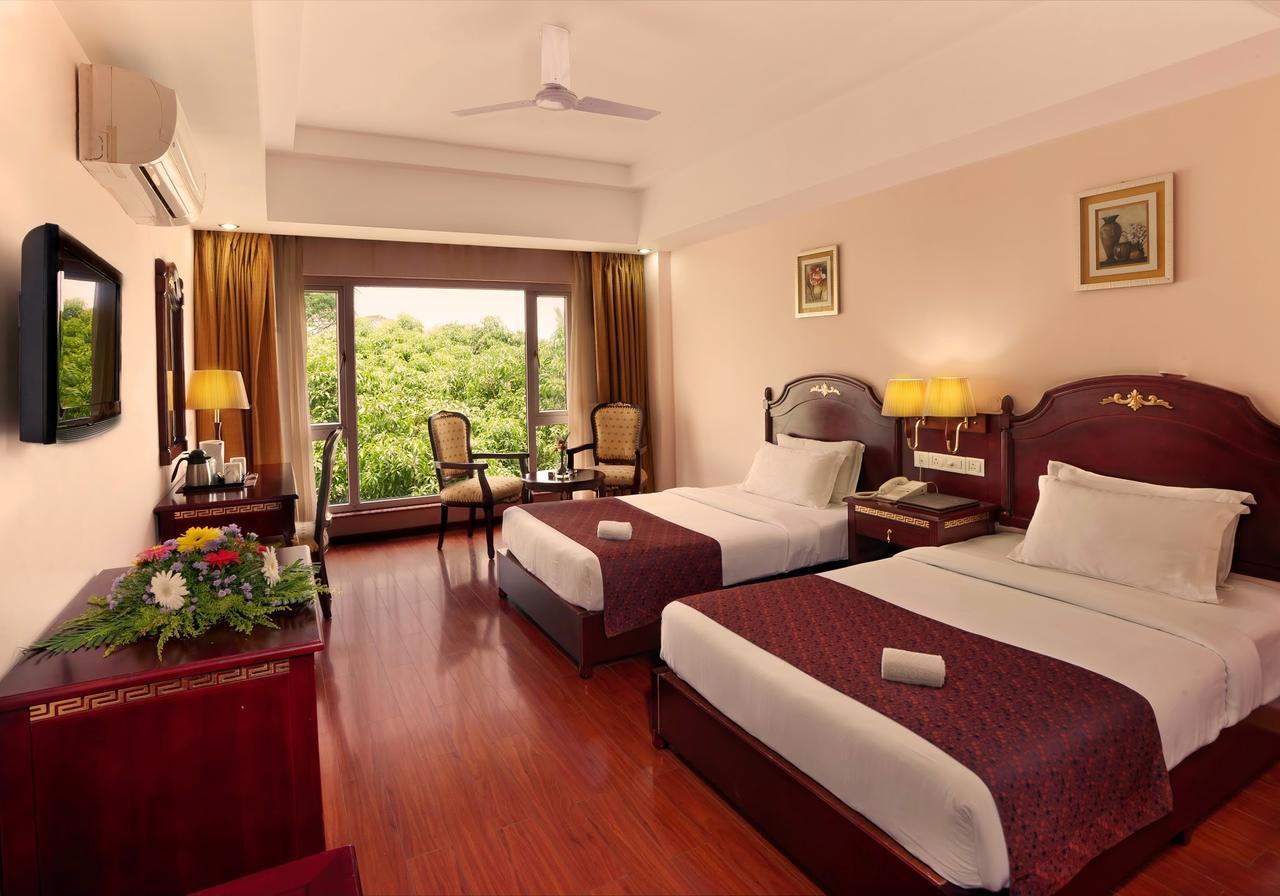 Mayur Aaditya Resort Dharwad Exterior photo